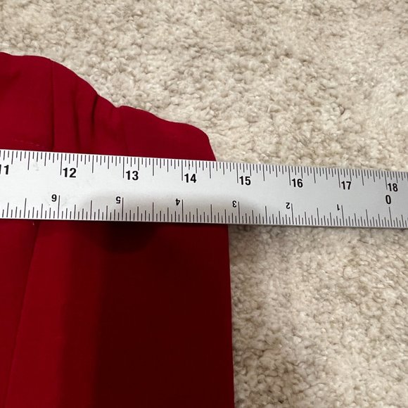 Black Halo Jumpsuit Size 6 Red Strapless Tapered Leg Pockets Evening or Workwear - Picture 8 of 12